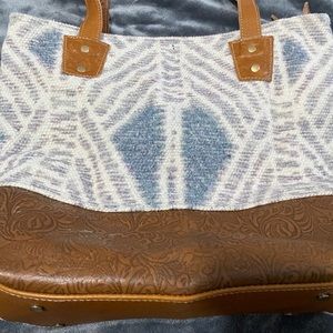 Myra Concealed Carry Handbag